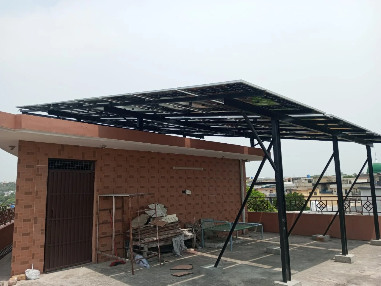 The finished elevated frame and modules over the stair room